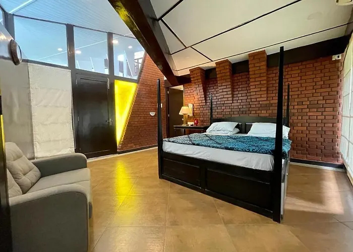 Riverdale 3Bhk Riverside With Private Pool Villa Karjat